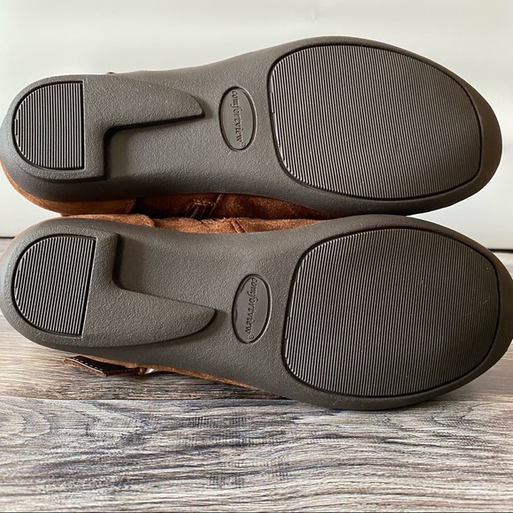 NEW COMFORTVIEW Adeline Brown Booties Sz 7.5 - Picture 5 of 9